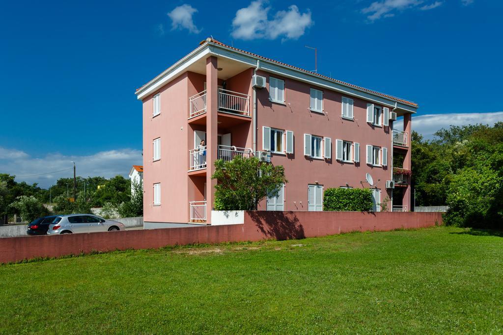 Apartman Snjezana Malinska Buitenkant foto