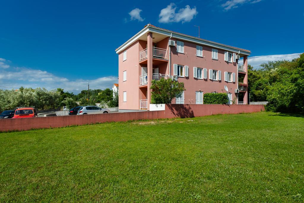 Apartman Snjezana Malinska Buitenkant foto