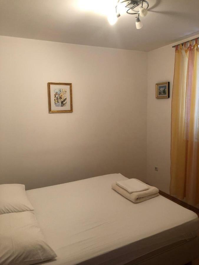 Apartman Snjezana Malinska Buitenkant foto
